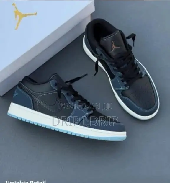 Air Jordan 1 low.Available in All Sizes and Colours. Very Authentic