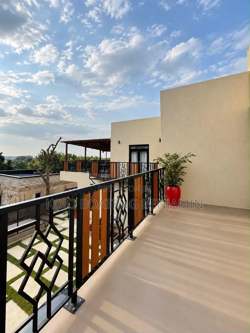 3bdrm House in Oyarifa Mall Area for rent