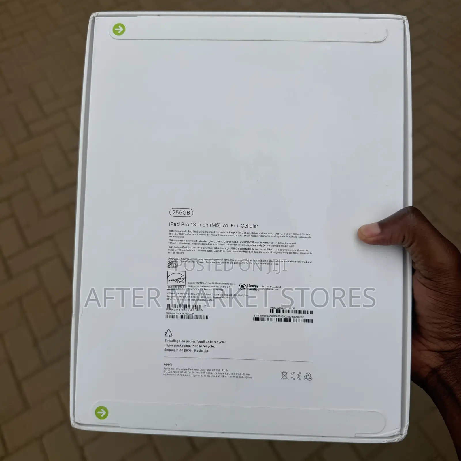 New Apple iPad Pro 13 (2025) 256 GB Black