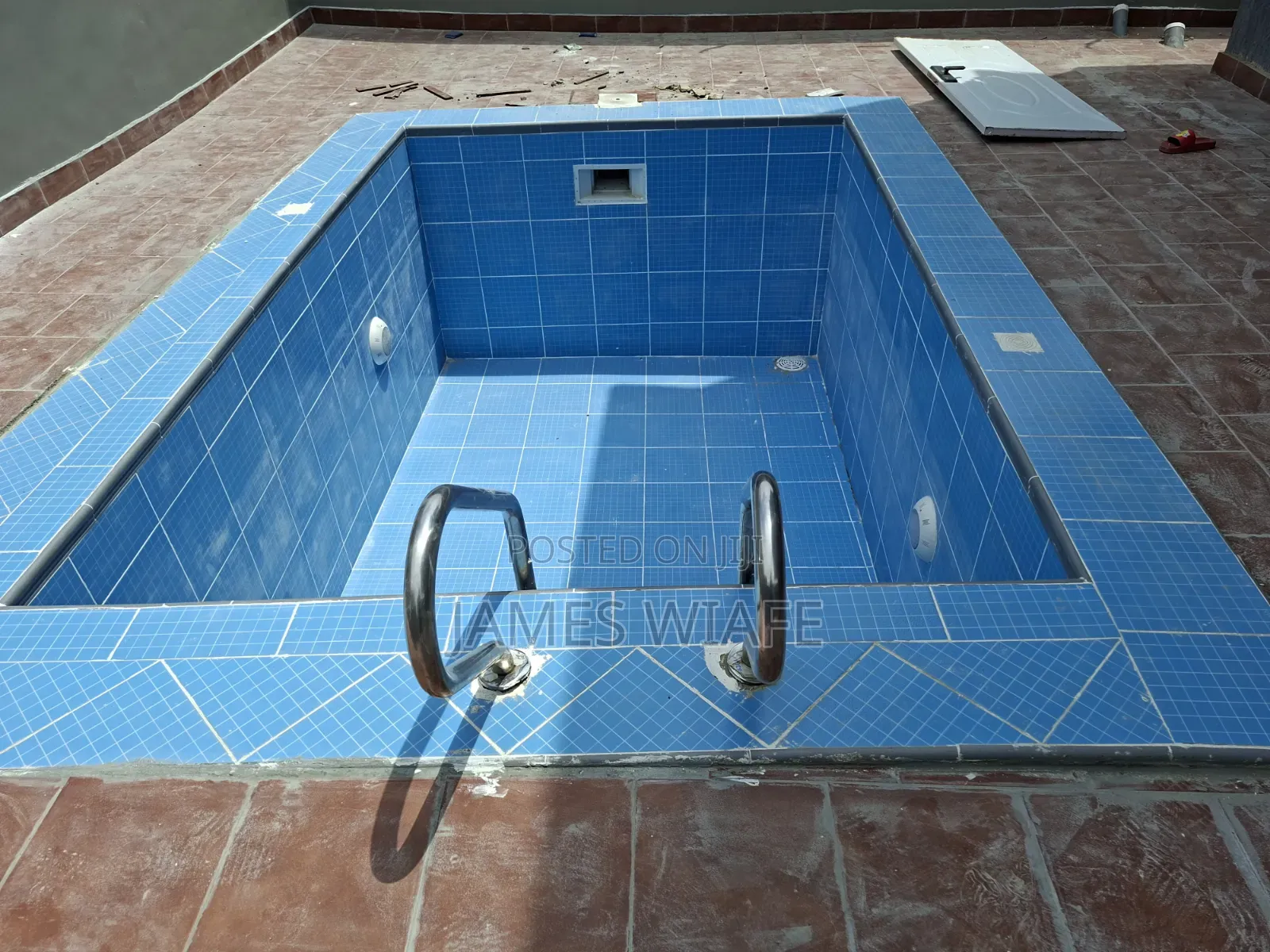 4bdrm Duplex in Kemt Jomes, Accra Metropolitan for sale