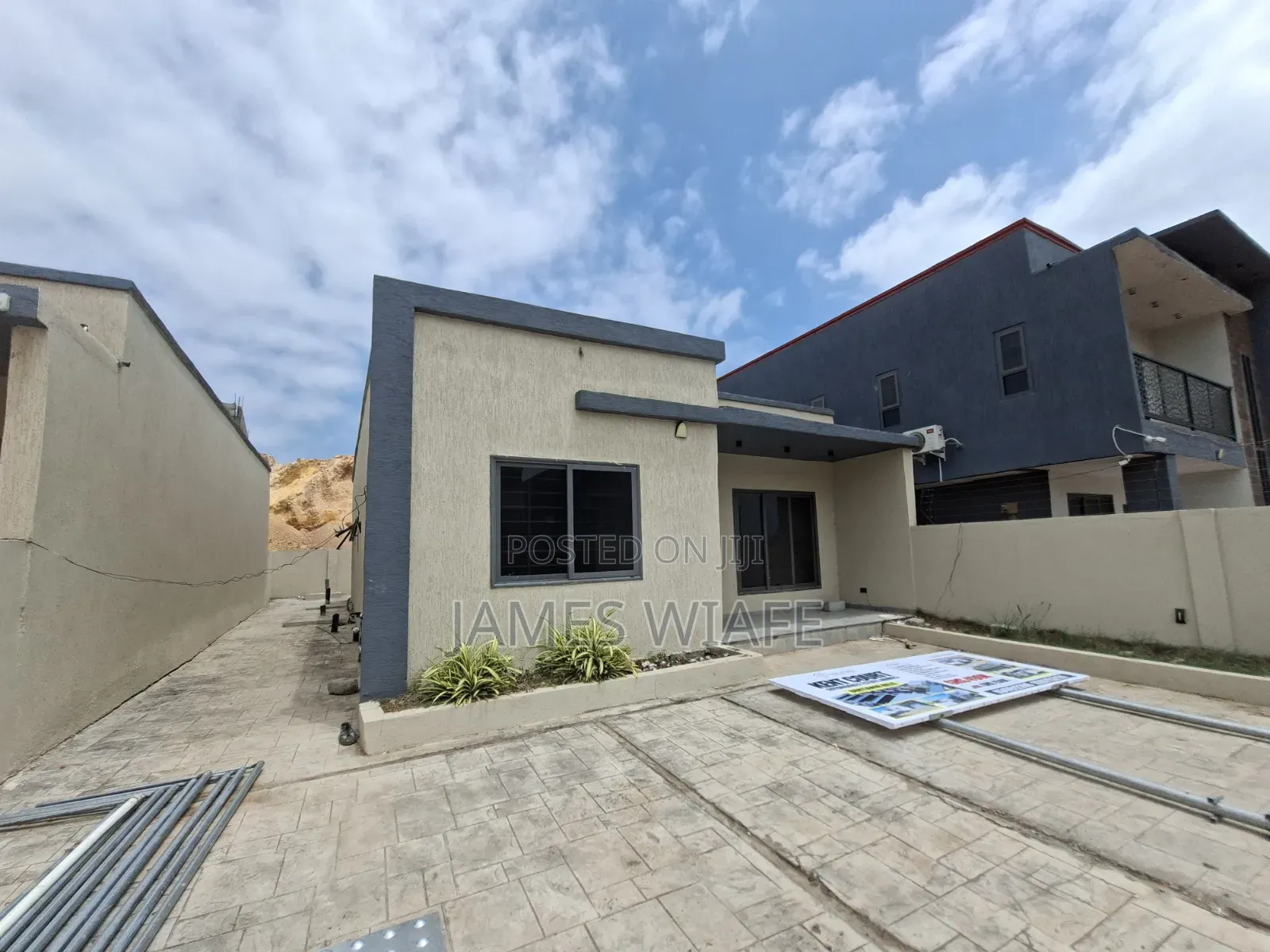 2bdrm House in Kent Homes, Accra Metropolitan for sale