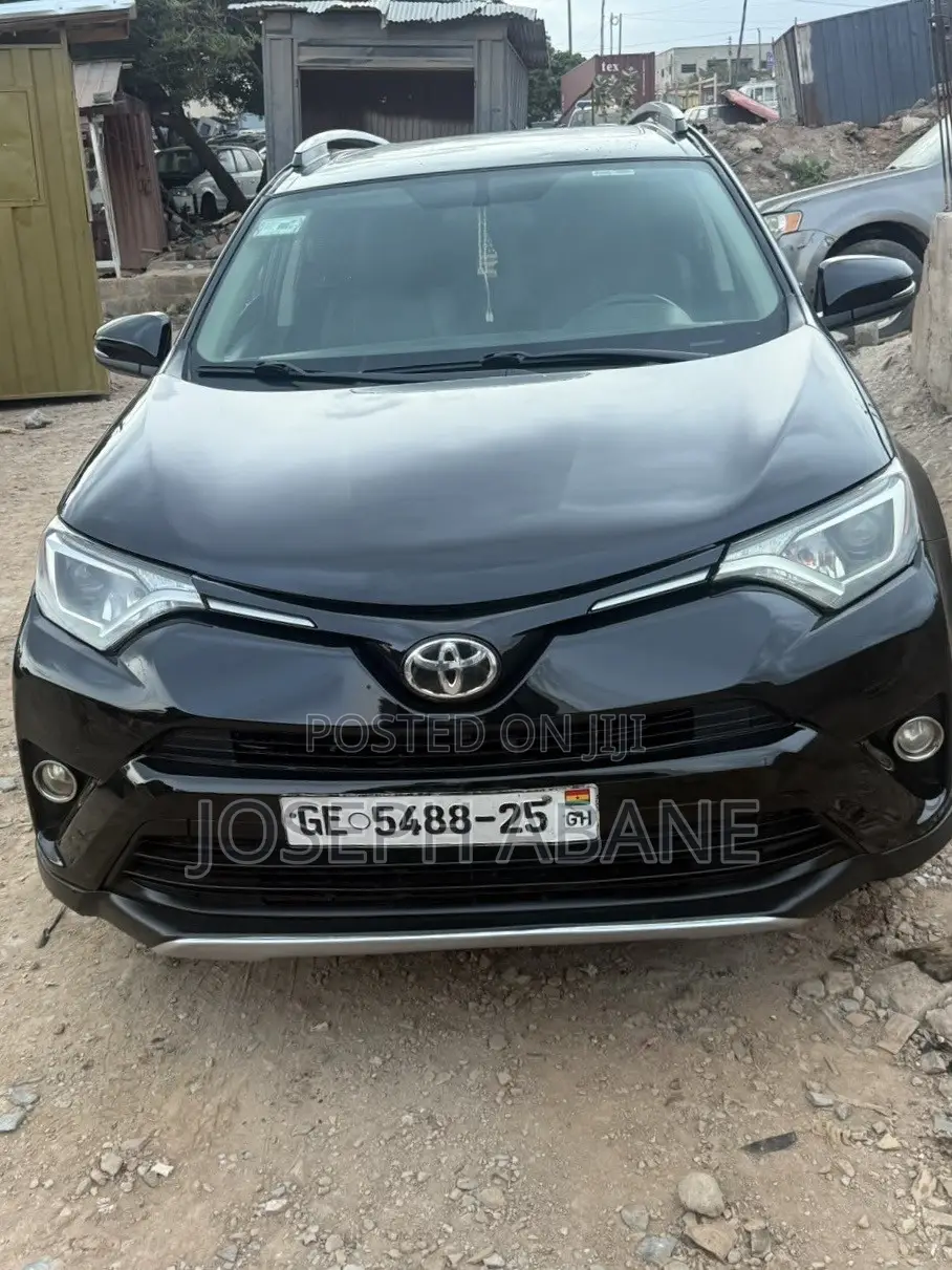 Toyota RAV4 XLE AWD (2.5L 4cyl 6A) 2017 Black