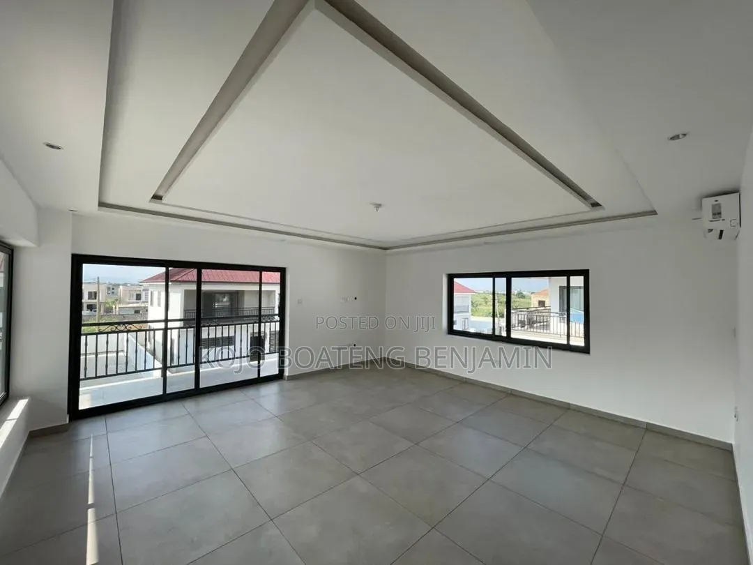 4bdrm House in SSNIT Flats for rent