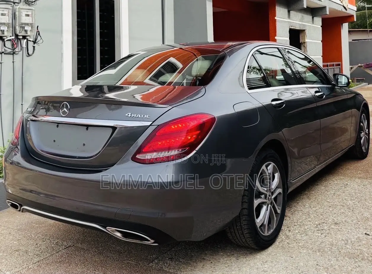 Mercedes-Benz C300 2018 Gray