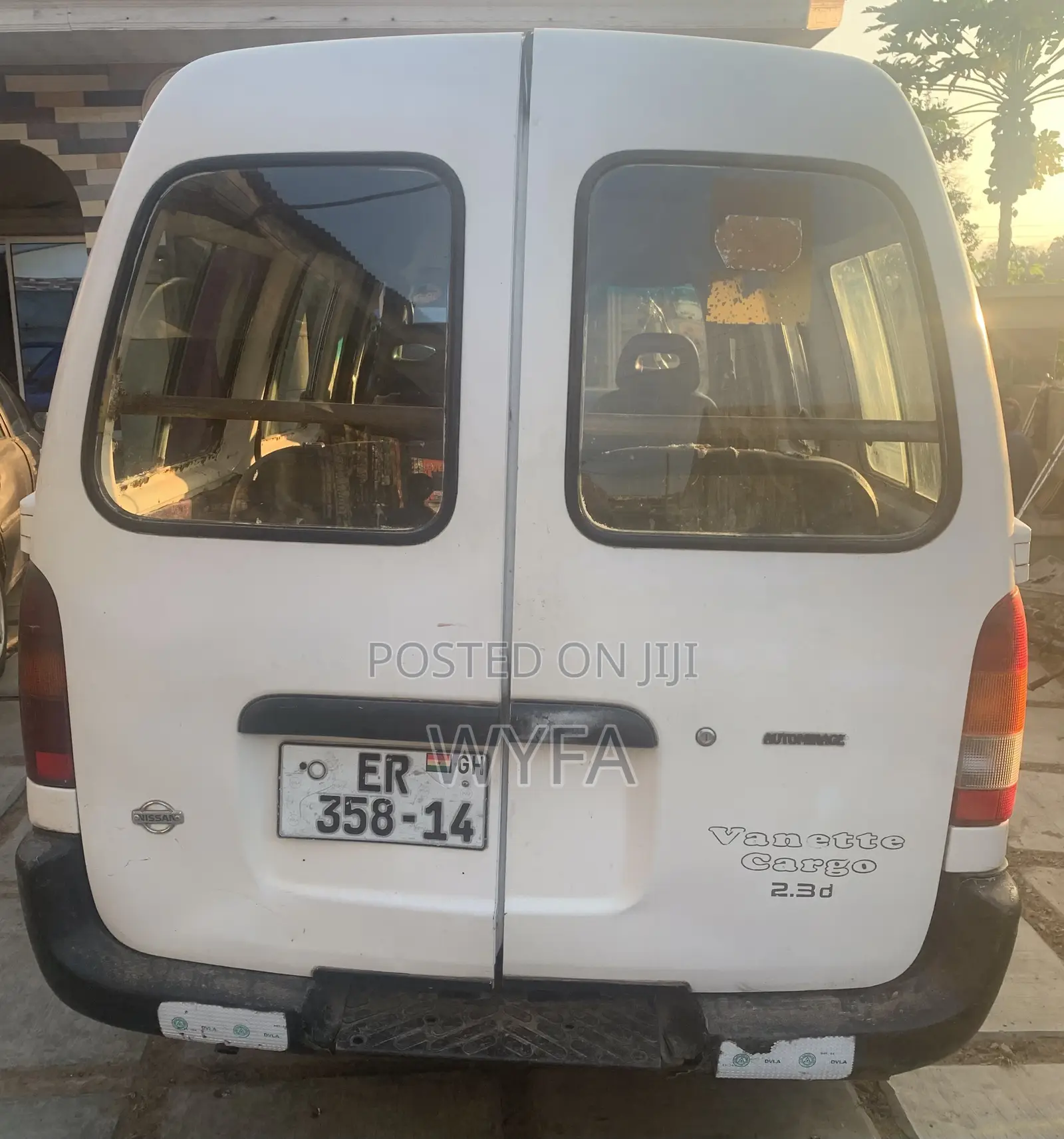 Nissan Serena 2000 White