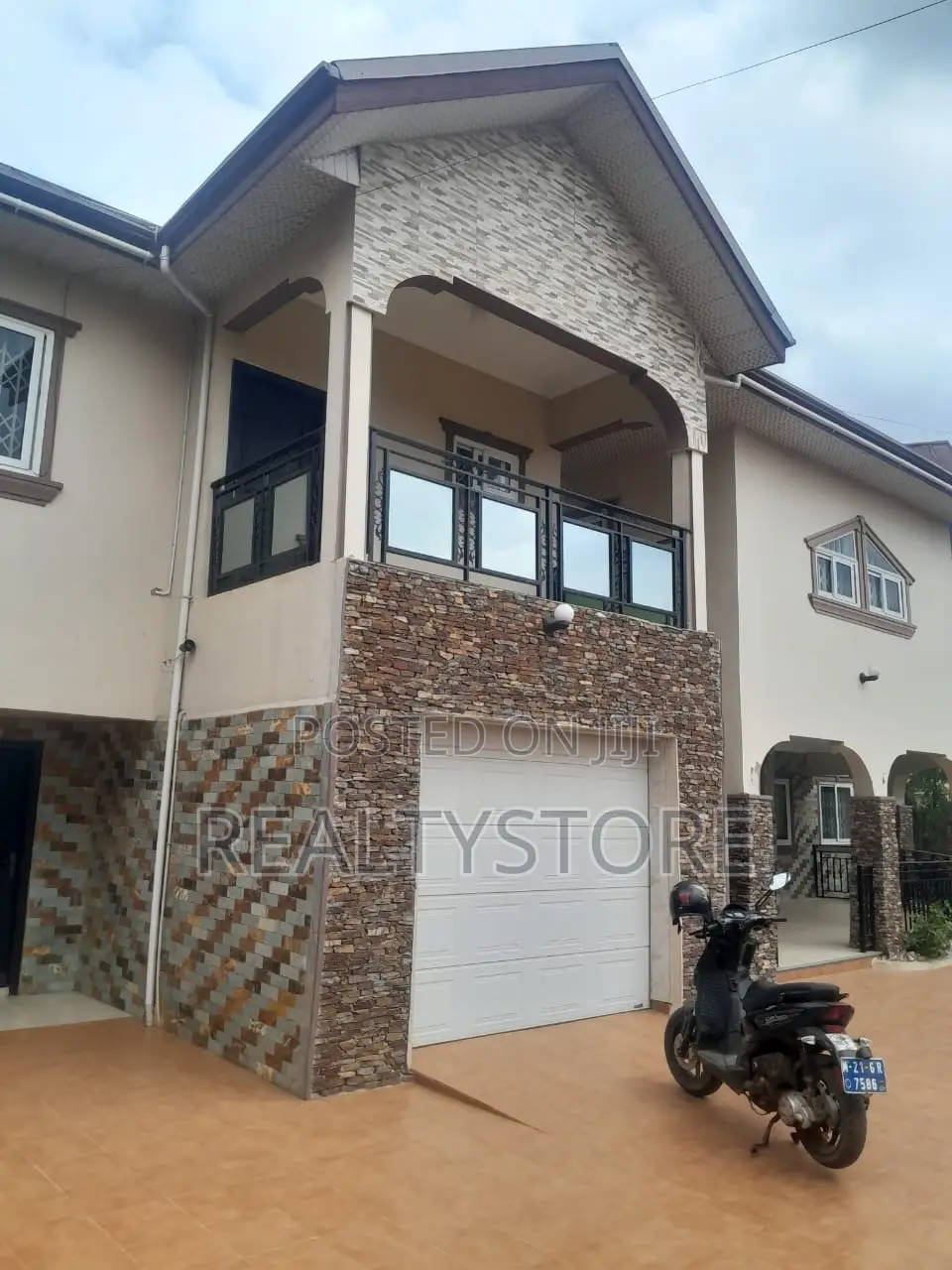 Furnished 7bdrm House in Zoomlion, Accra Metropolitan for rent