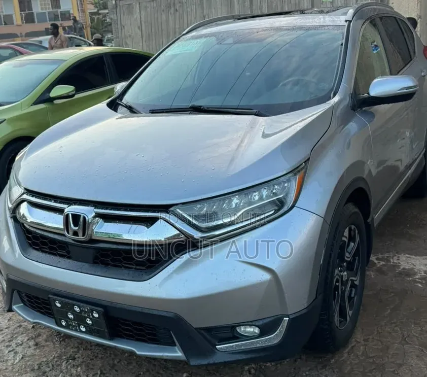 Honda CR-V Touring AWD 2018 Gray