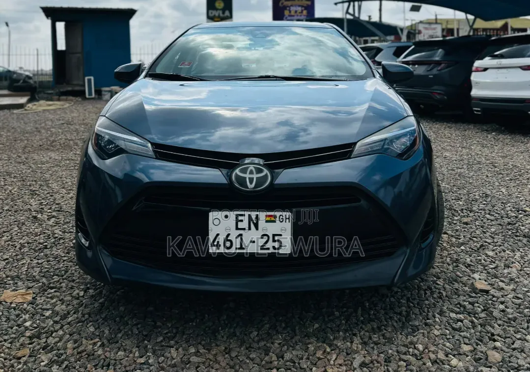 Toyota Corolla 2017 Gray
