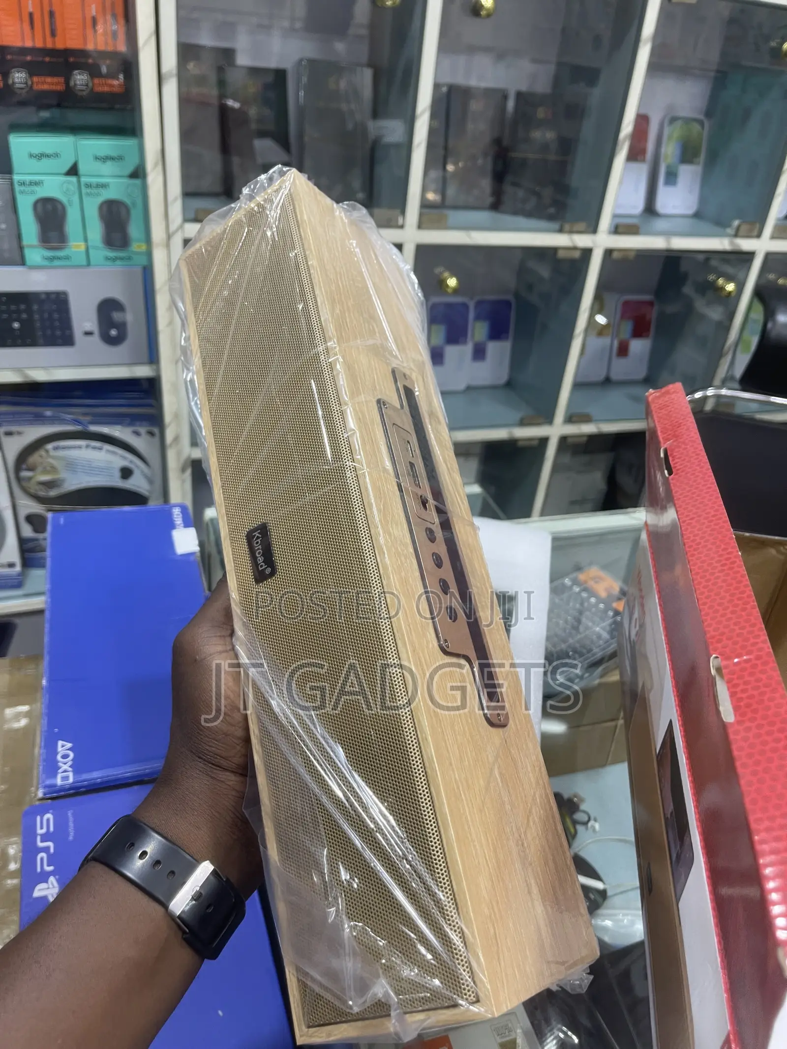 KBroad Wooden Wireless Speaker (KTS-1738)
