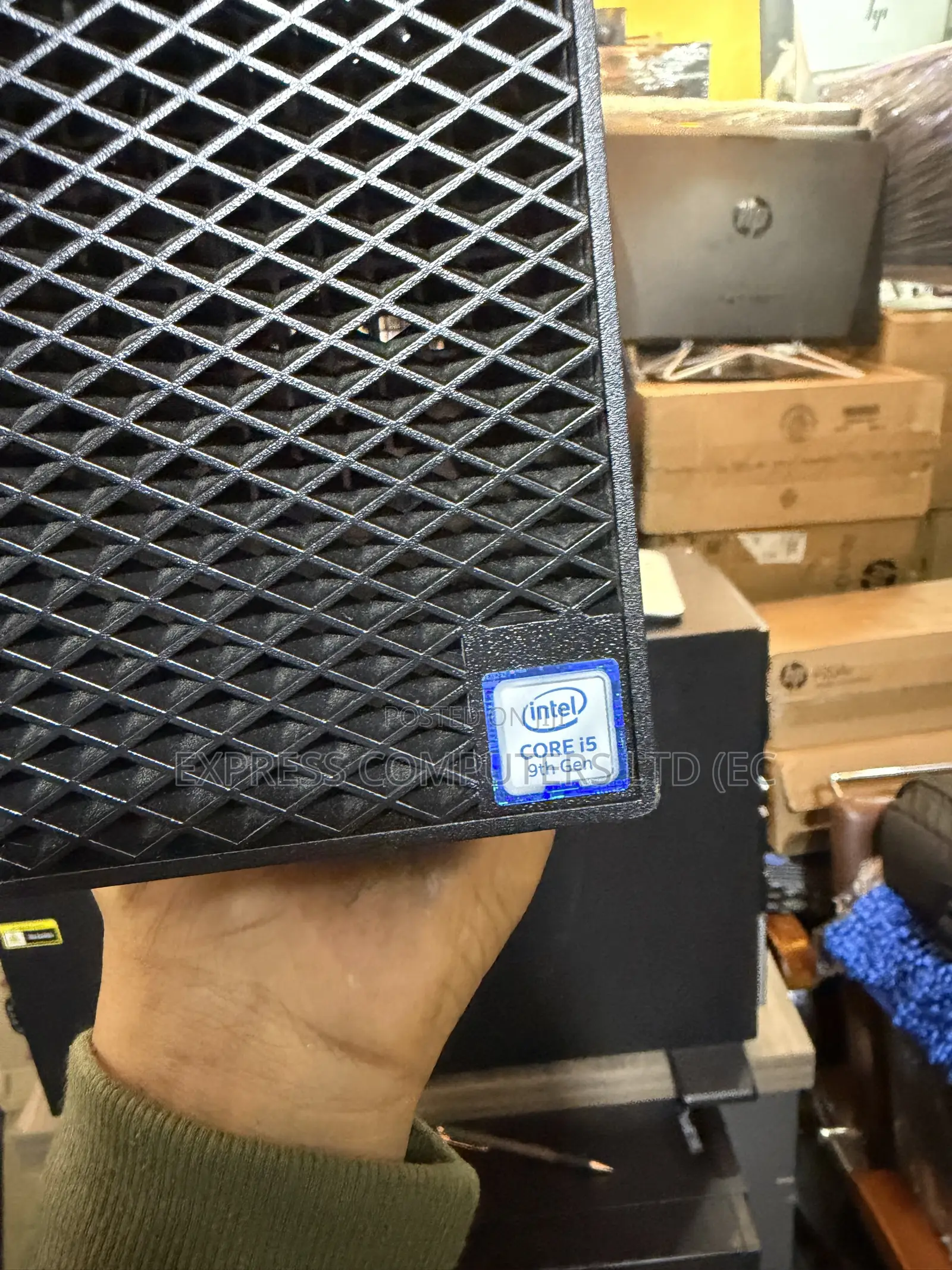 Desktop Computer Dell OptiPlex 3070 SFF 16GB Intel Core i5 HDD 1T