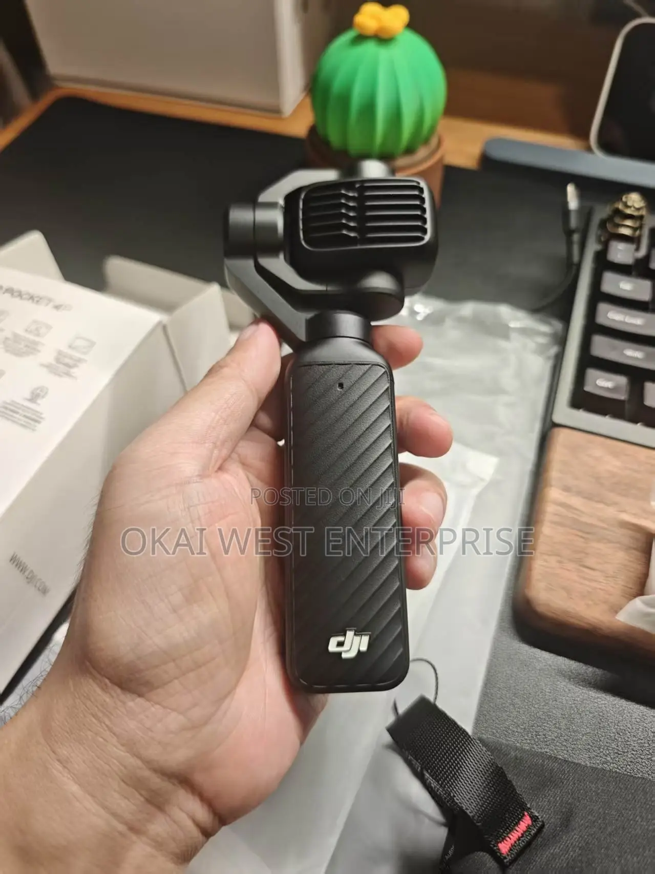 DJI Osmo Mobile 4 (Osmo 4) – Portable Smartphone Gimbal Stabilizer