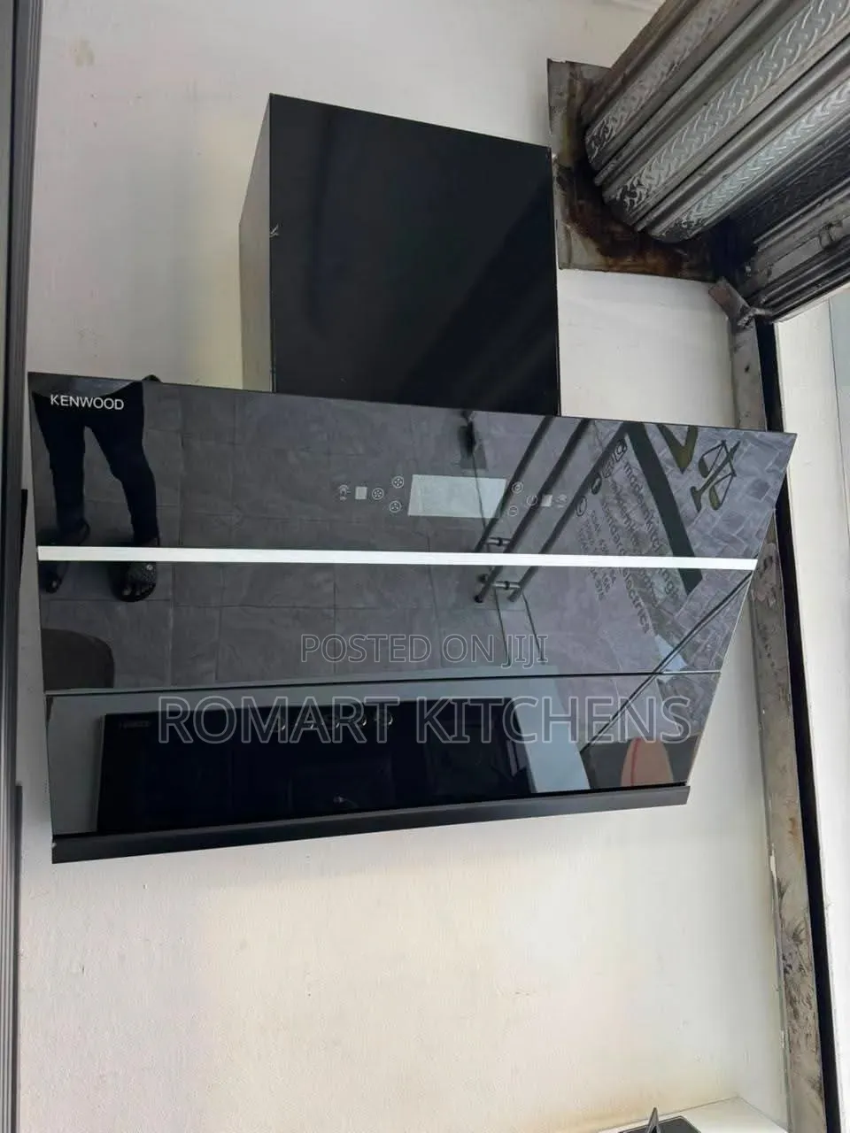 Kenwood 90cm Luxury Heat Extractor (Range Hood) With Motion Sensor