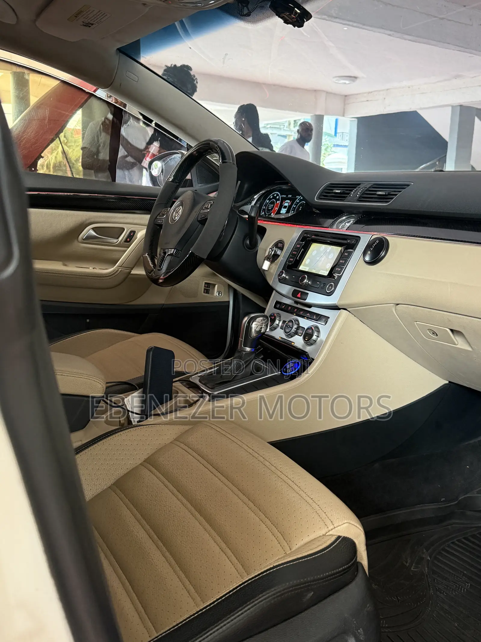 Volkswagen Passat SE 4dr Sedan (1.8L 4cyl Turbo 6A) 2015 White