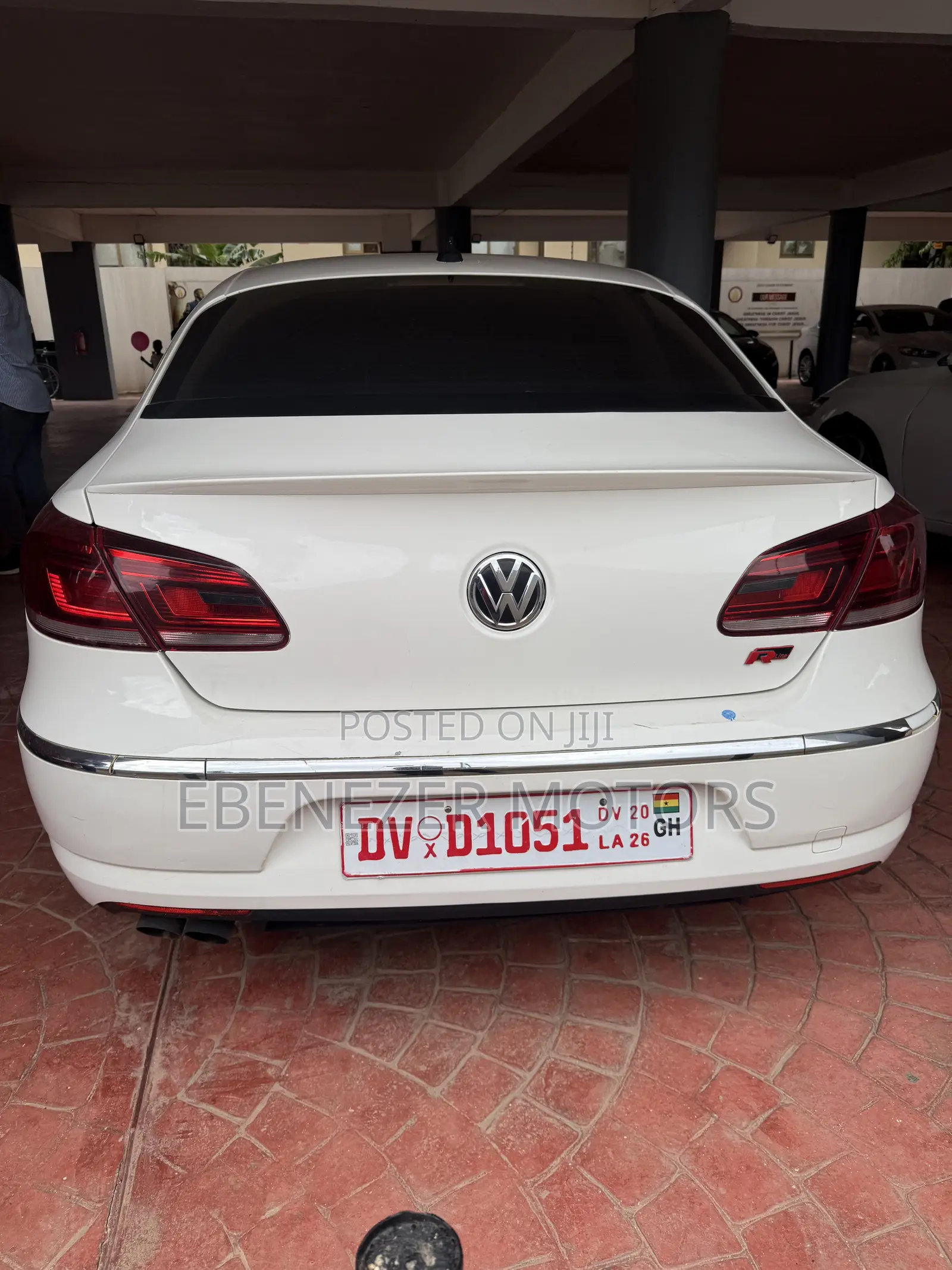 Volkswagen Passat SE 4dr Sedan (1.8L 4cyl Turbo 6A) 2015 White