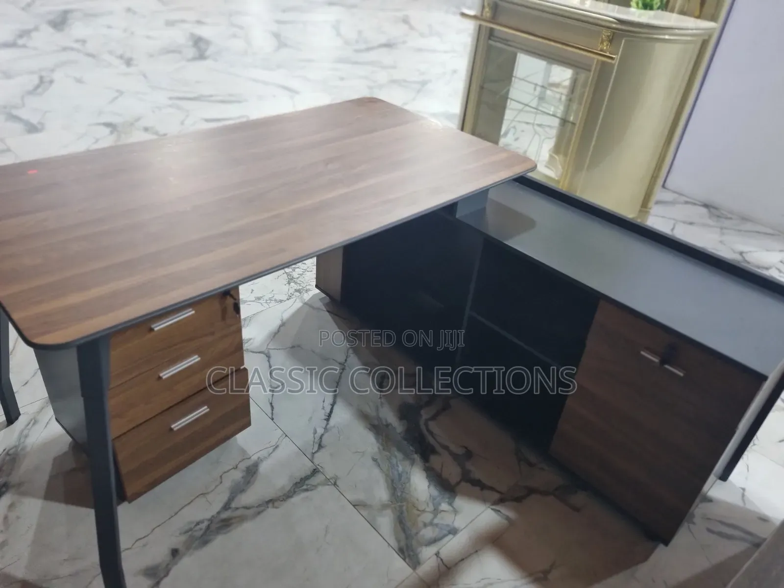 L-Shaped Executive Office Desk -1.6m