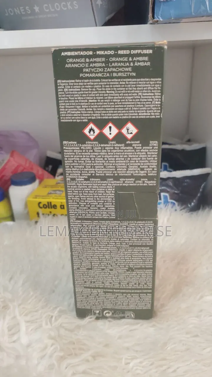 La Casa De Los Aromas Mikado "Real Attractive" Reed Diffuser.
