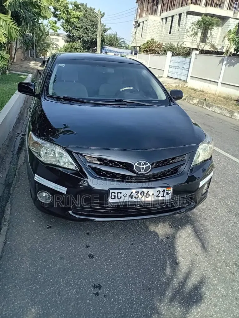 Toyota Corolla 2013 Black
