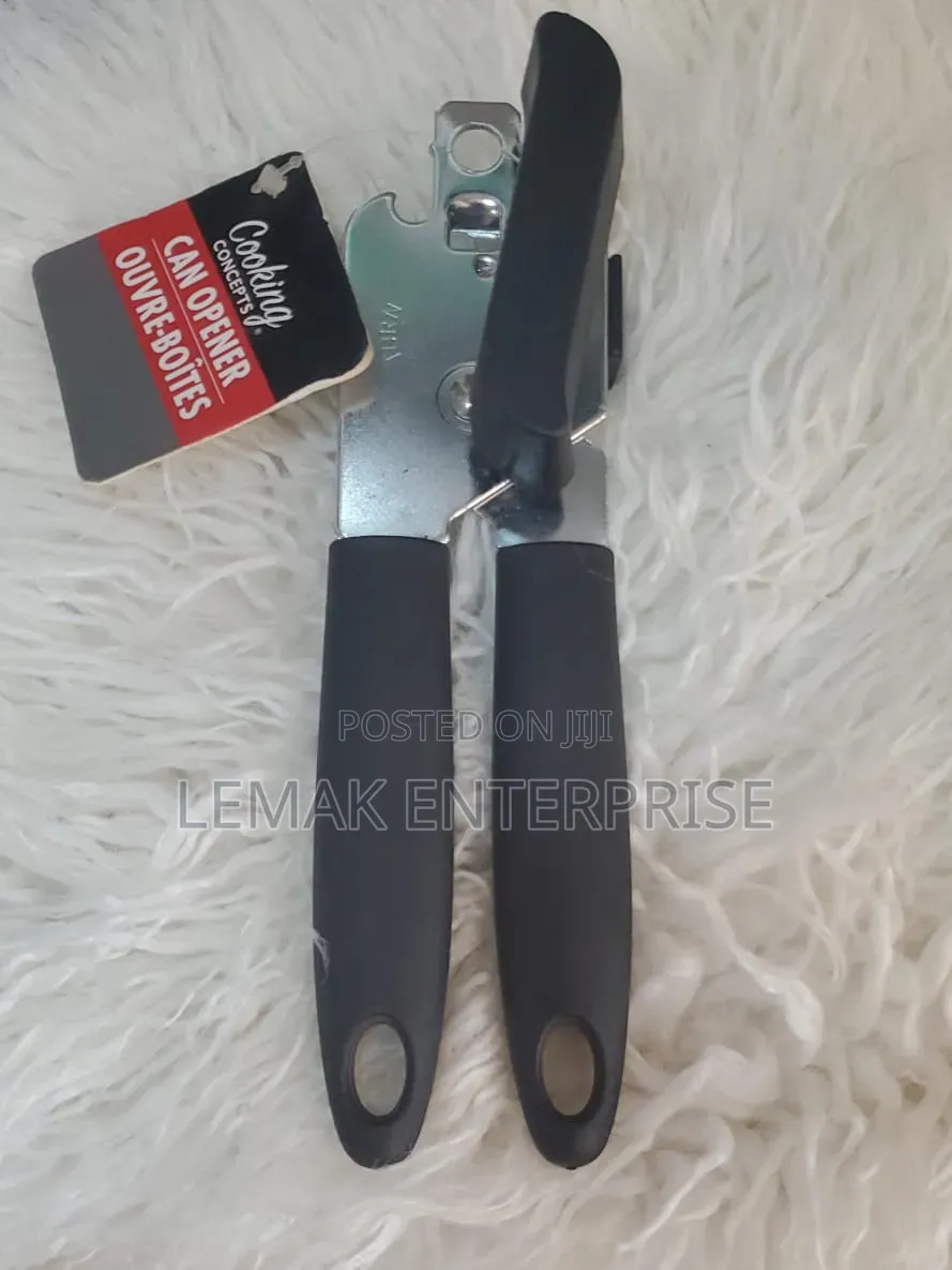 Manual Cooking Concepts Black Plastic Grip Can Opener.