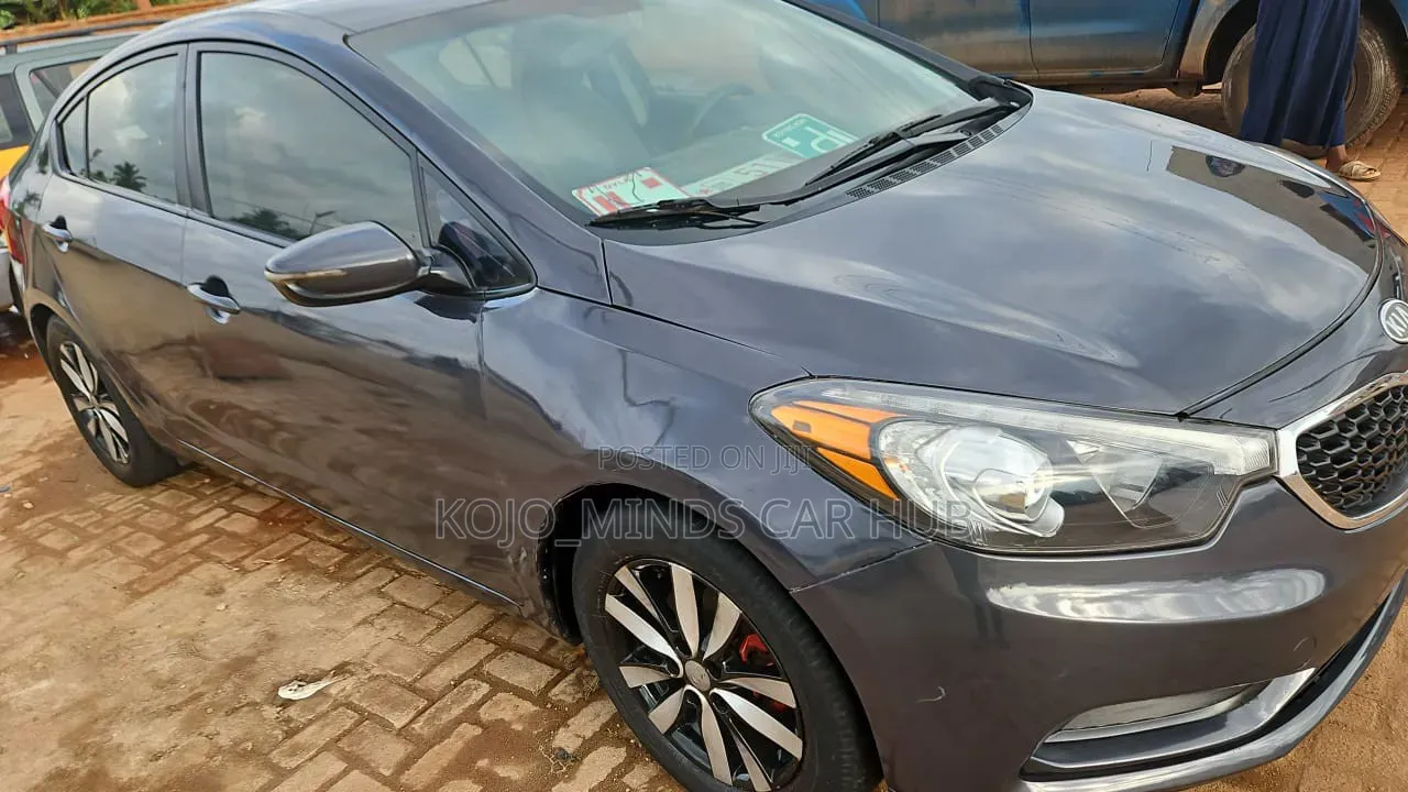 Kia Forte LX Sedan 2016 Gray