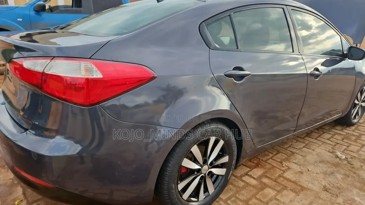 Kia Forte LX Sedan 2016 Gray