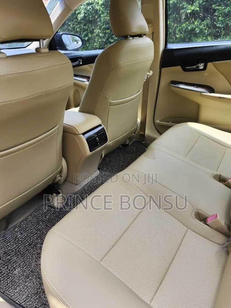 Toyota Camry 2016 Black