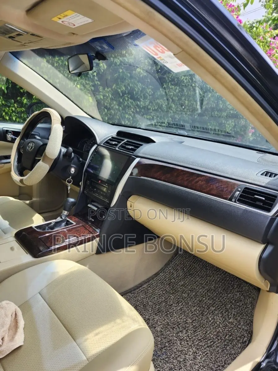 Toyota Camry 2016 Black