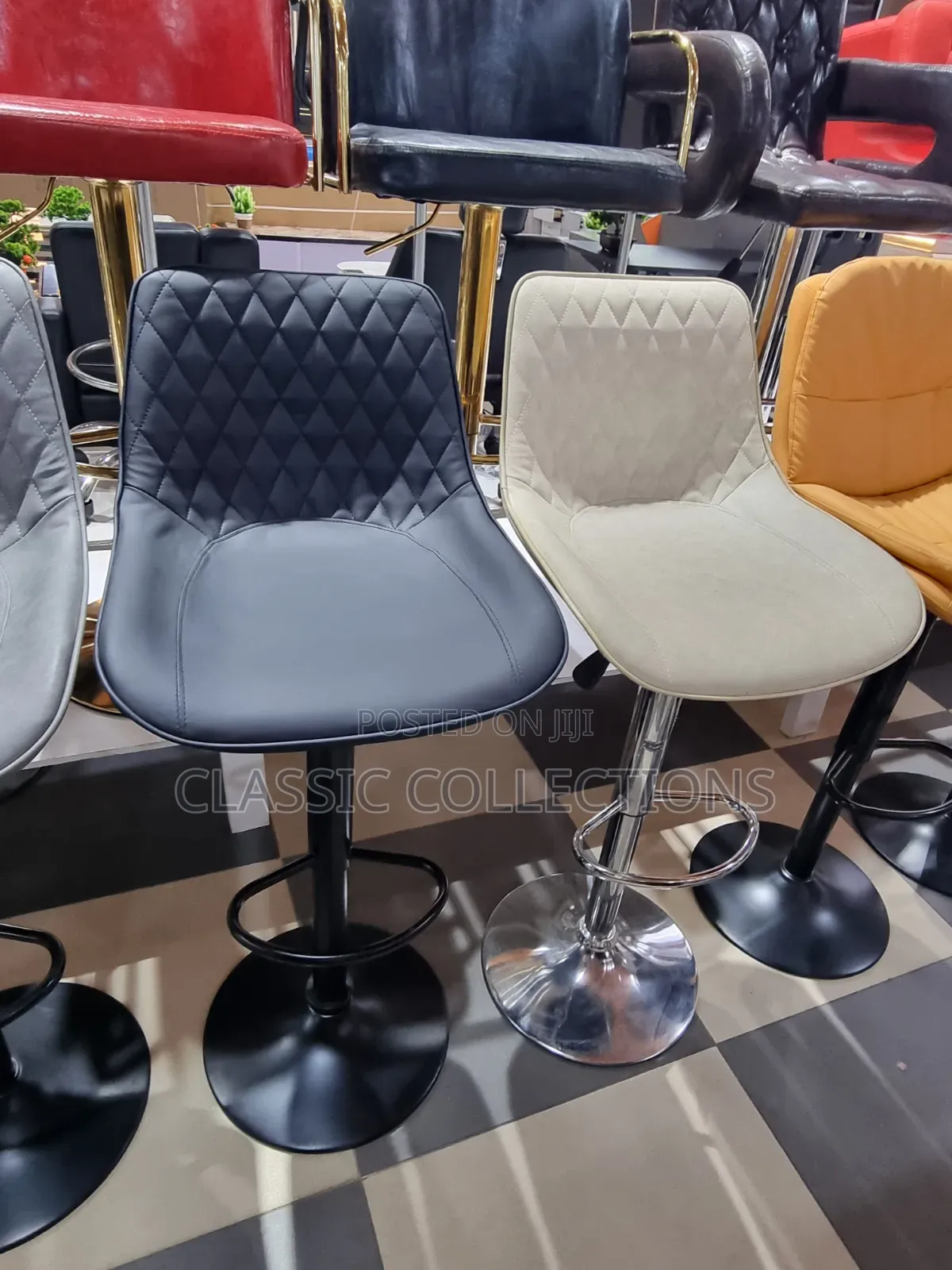 Bar Stool With Adjustable Matte Black Base