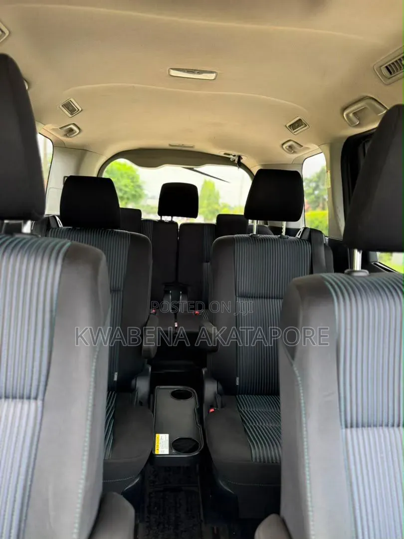 Toyota Voxy 2016 Black