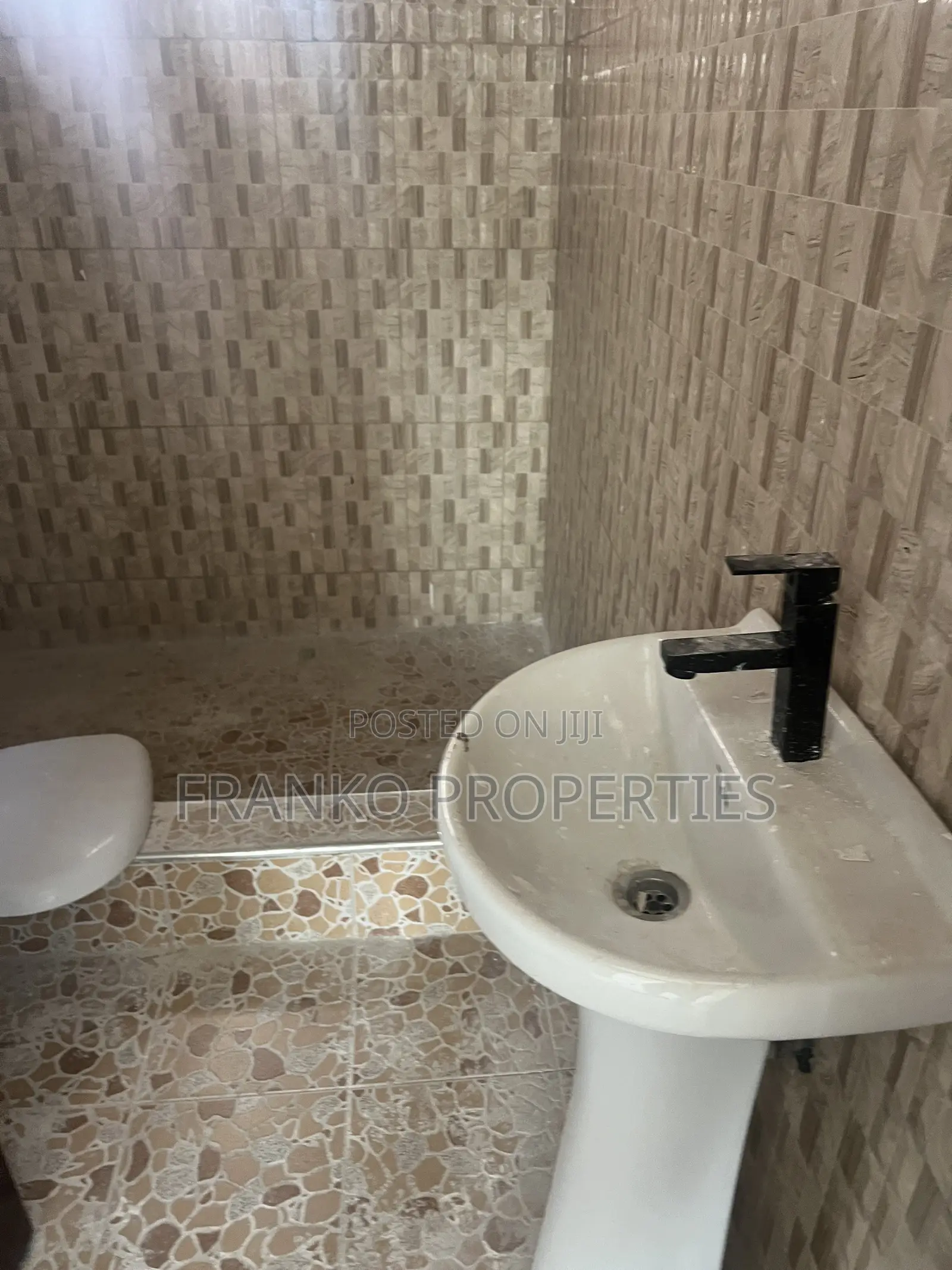 2bdrm Apartment in Franko Properties, Lake Side Estate for rent