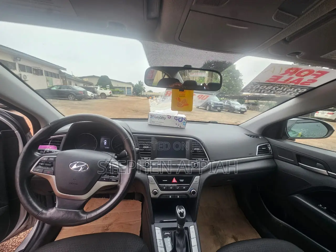 Hyundai Elantra Limited Sedan FWD (2.0L 4cyl 6A) 2017 Silver