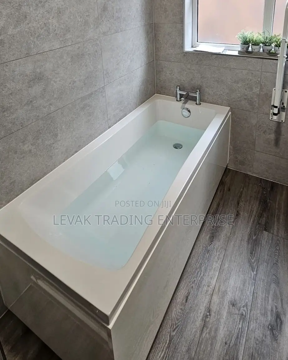 Bathtub With Covered Panel - Jaccuzi