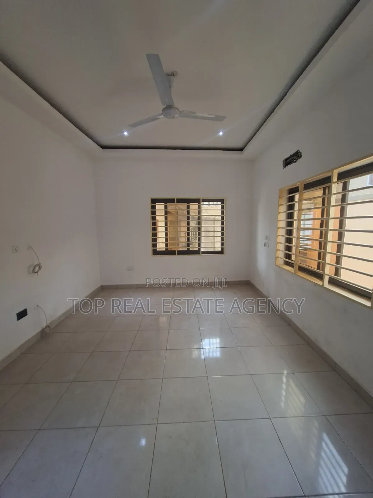 3bdrm Apartment in Pantang Hospital, Barrier for rent
