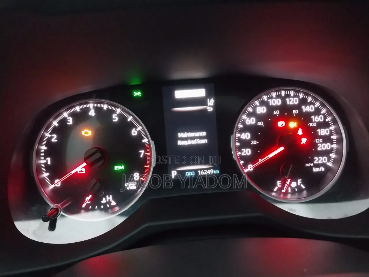 Toyota RAV4 LE 2021 Silver
