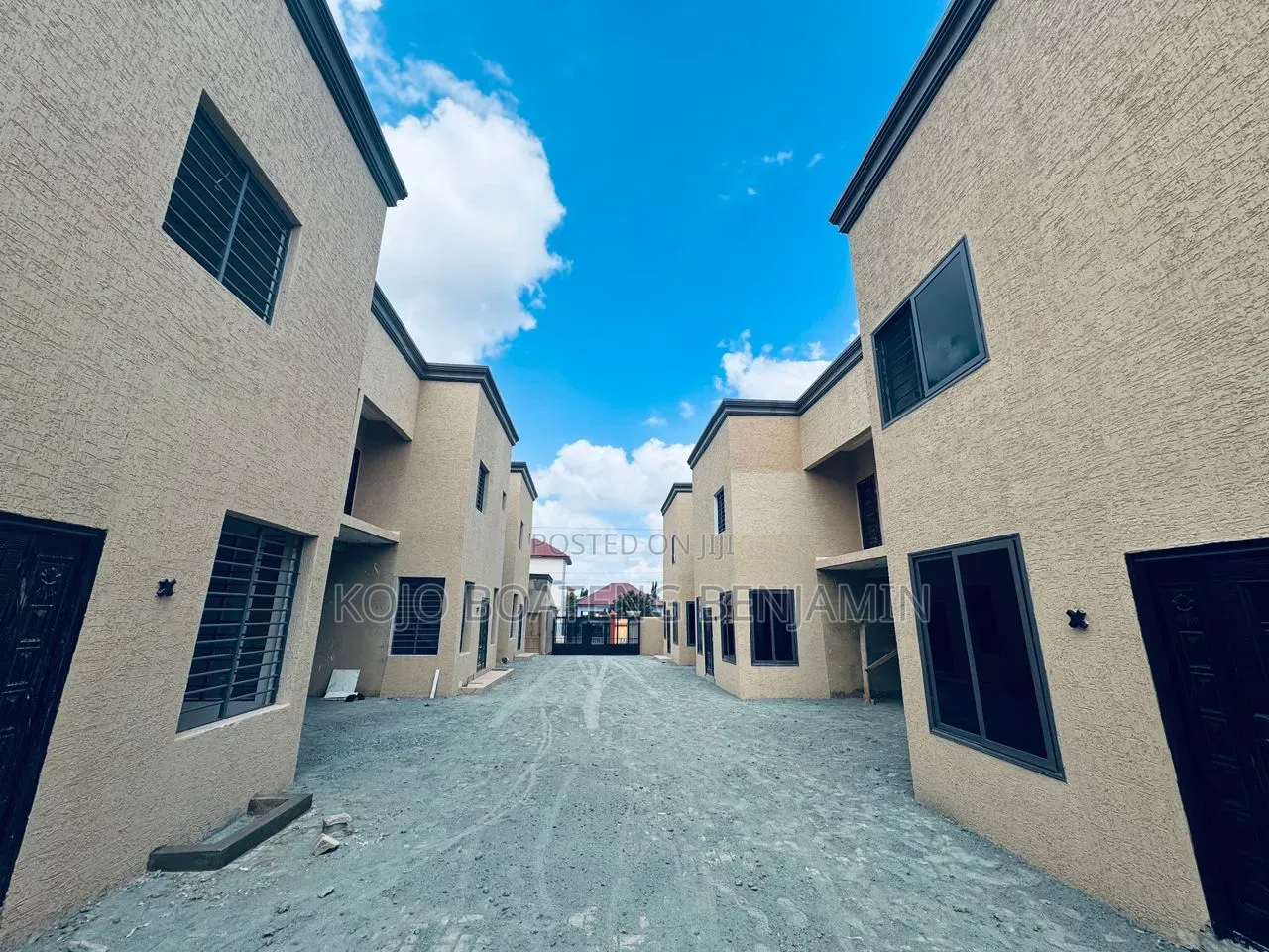 3bdrm House in Lake Side Estate for rent