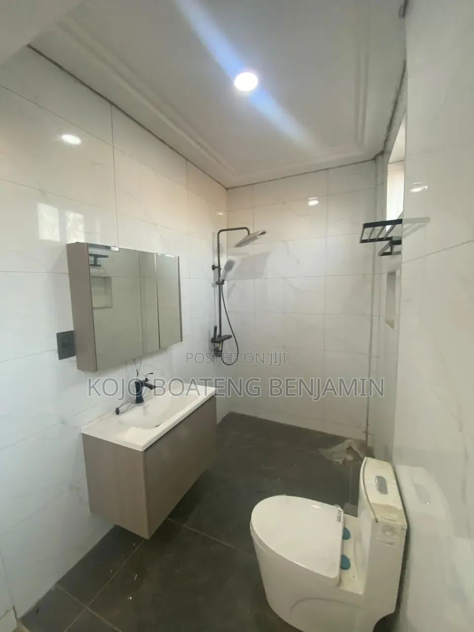 2bdrm Apartment in Lake Side Estate for rent