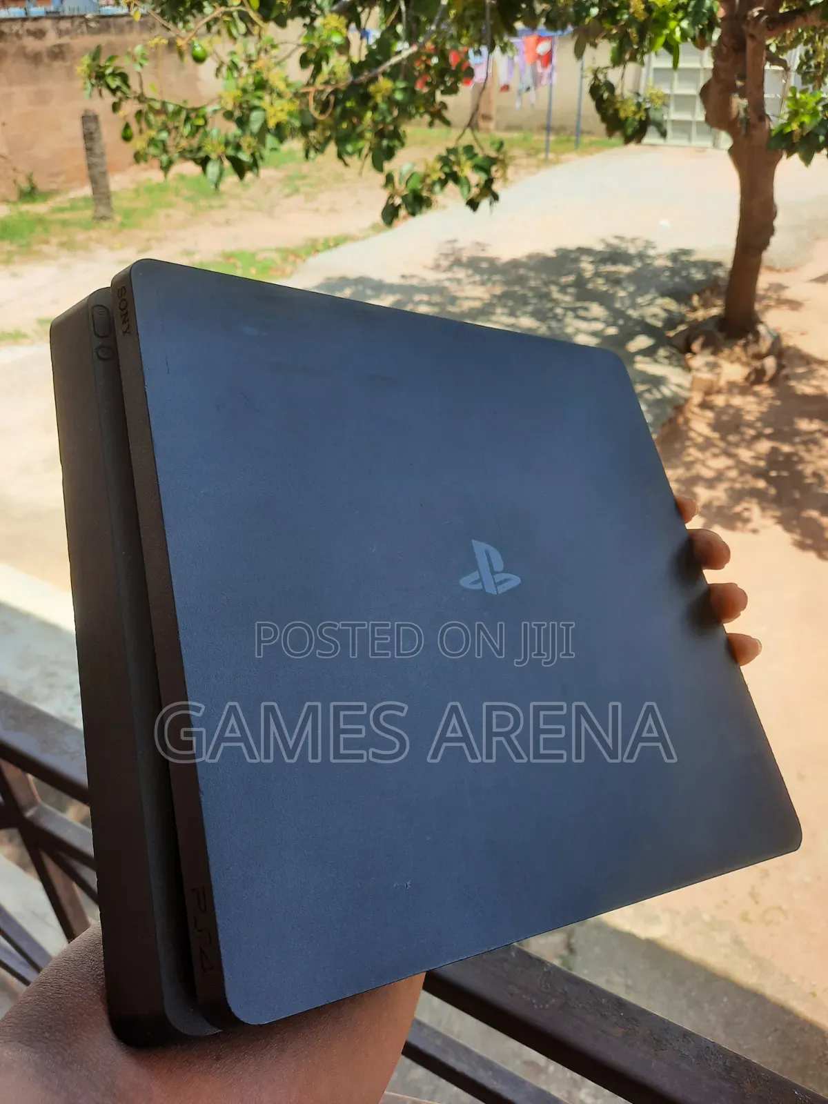 PS4 SLIM + 2 CONTROLLERS and 8 GAMES