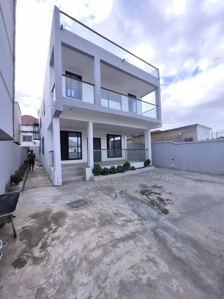 3bdrm House in Sefdard Properties, Kwabenya for sale