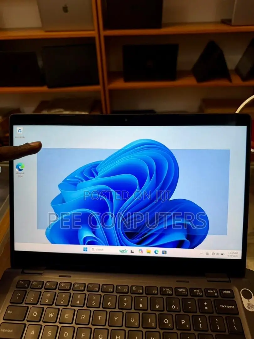 Laptop Dell Latitude 5300 2-in-1 8GB Intel Core i5 SSD 256GB