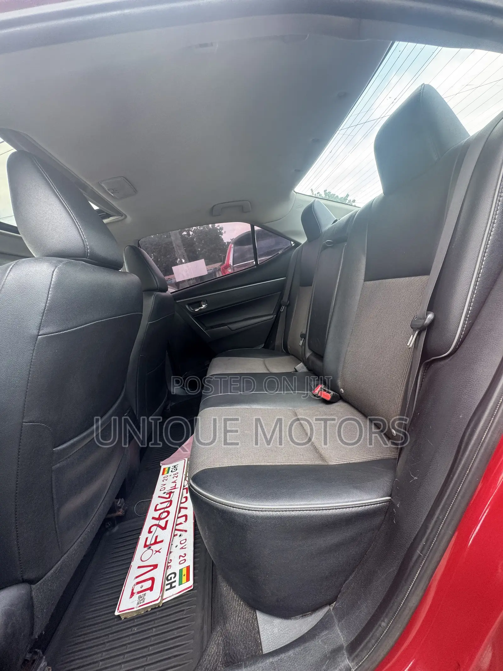 Toyota Corolla S 4dr Sedan (1.8L 4cyl CVT) 2016 Red