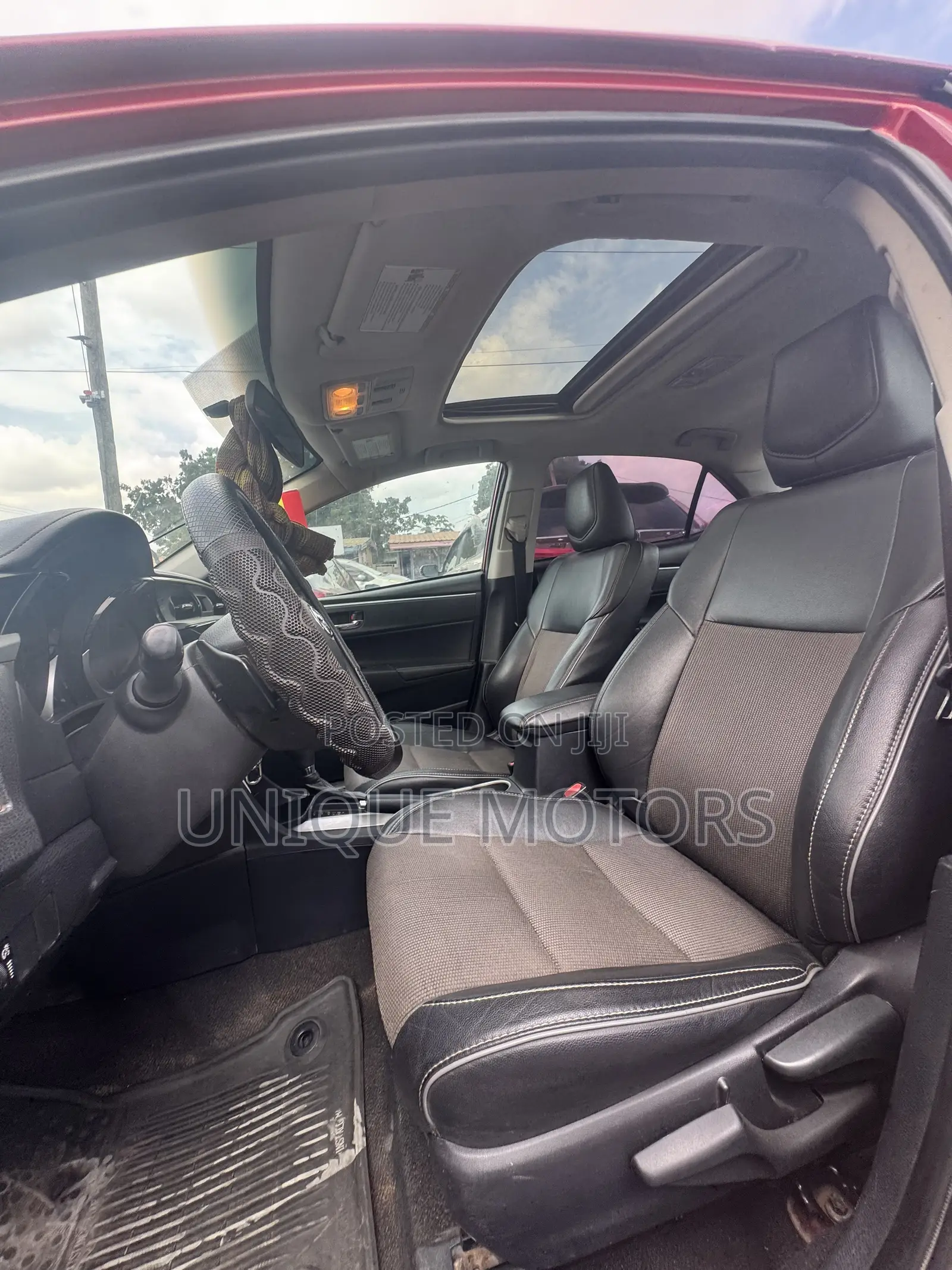 Toyota Corolla S 4dr Sedan (1.8L 4cyl CVT) 2016 Red