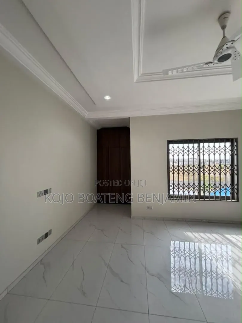 4bdrm House in School Junction for rent