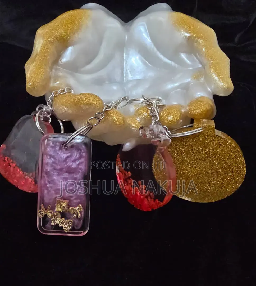 Golden Touch/Desk Display