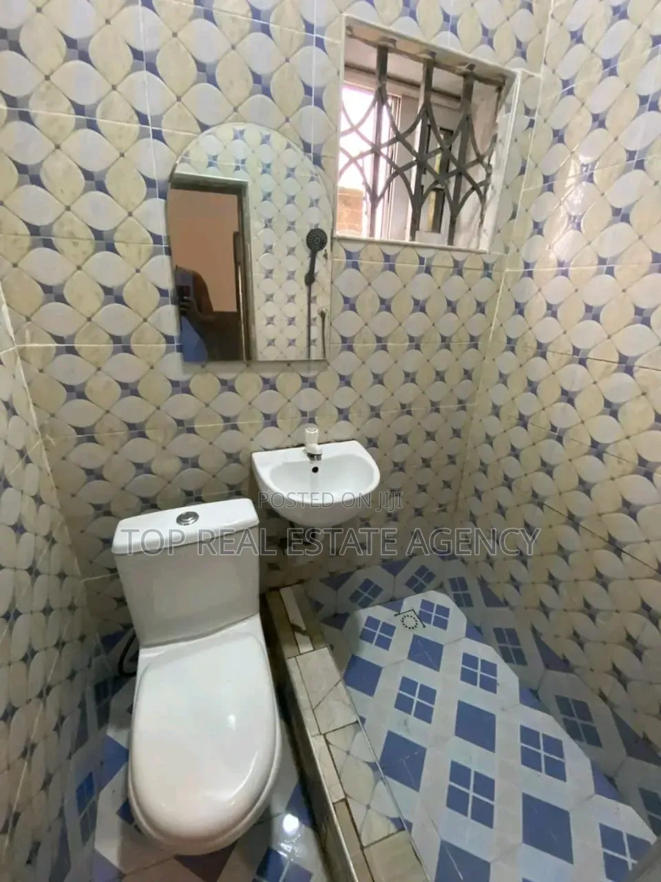 1bdrm Apartment in Canada, Pentecost for rent