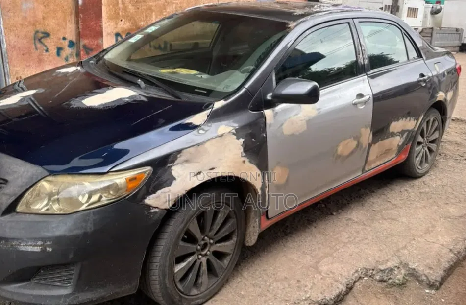 Toyota Corolla 2010 Black