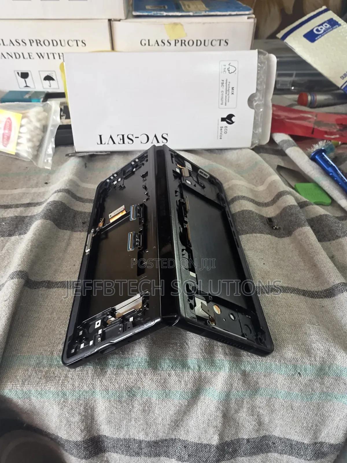 Fold 4 Inner Screen