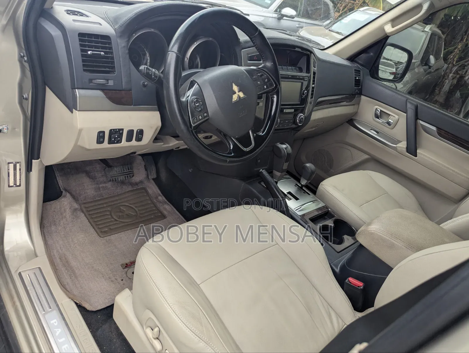 Mitsubishi Pajero V90 3.8 V6 GLS/GLX 2016 Gold