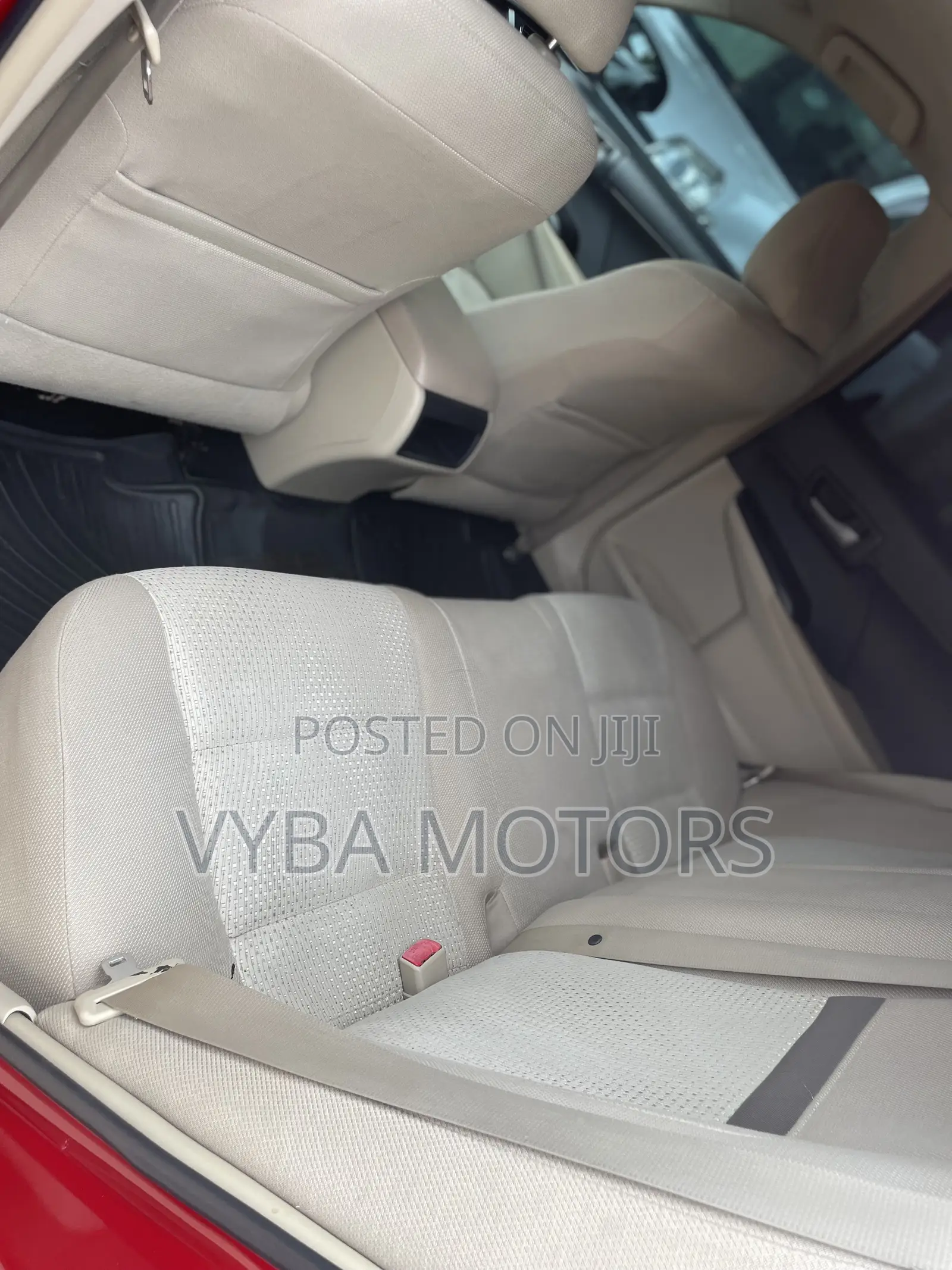 Toyota Camry LE 4dr Sedan (2.5L 4cyl 6A) 2014 Red