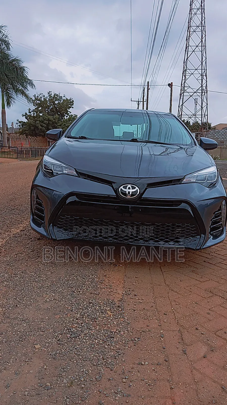 Toyota Corolla L 4dr Sedan (1.8L 4cyl Manual) 2016 Gray