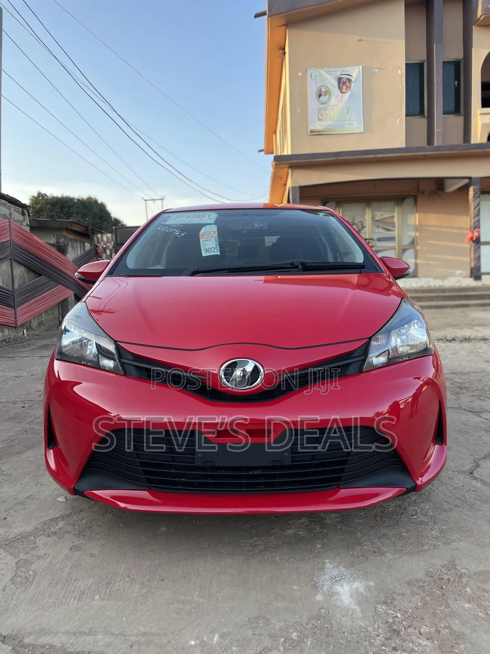 Toyota Vitz 1.3 FWD 5dr 2015 Red