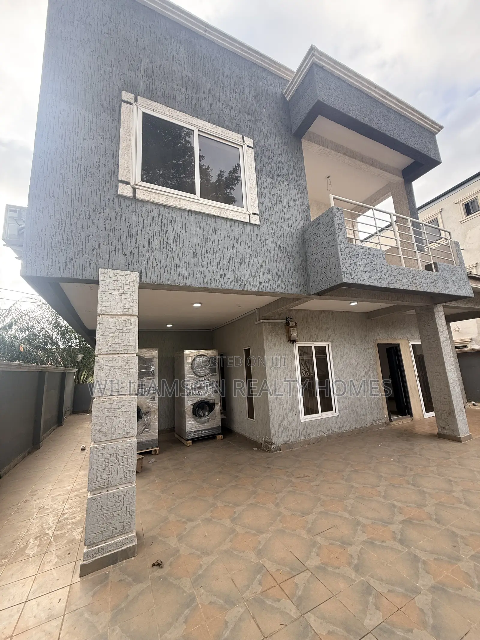 4bdrm House in Hfc Estate Area, Spintex for rent